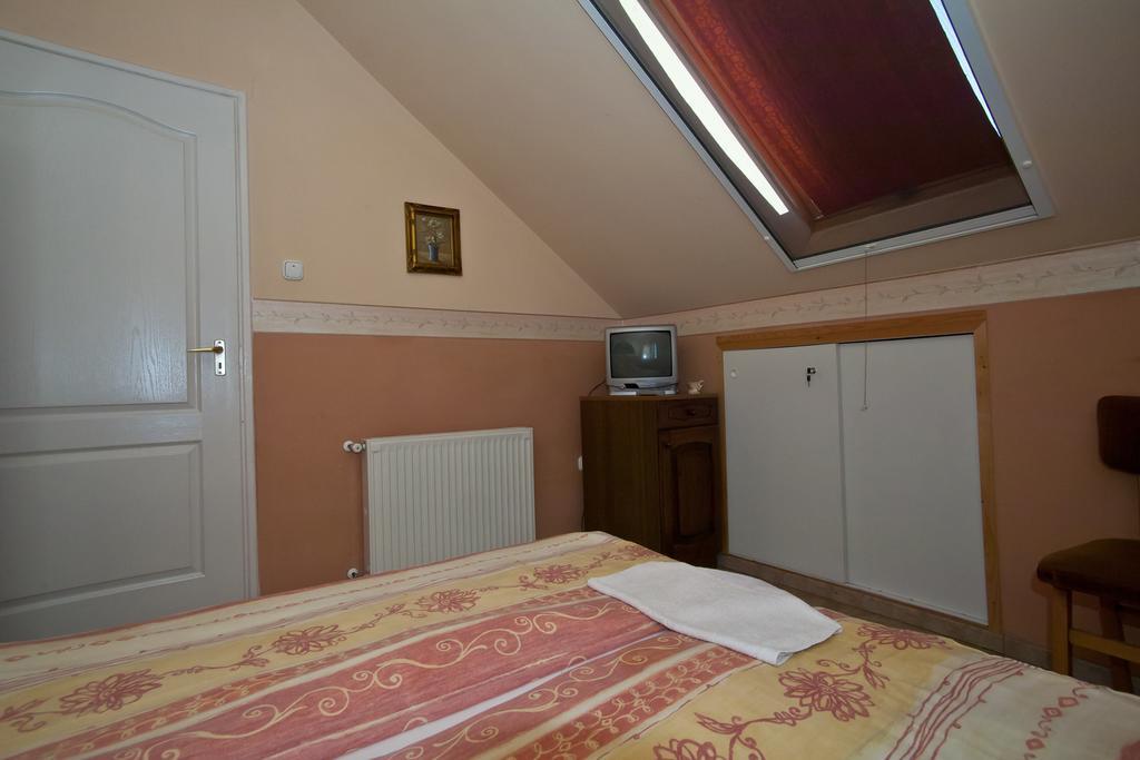 Margaret Apartman Egerszalók Habitación foto